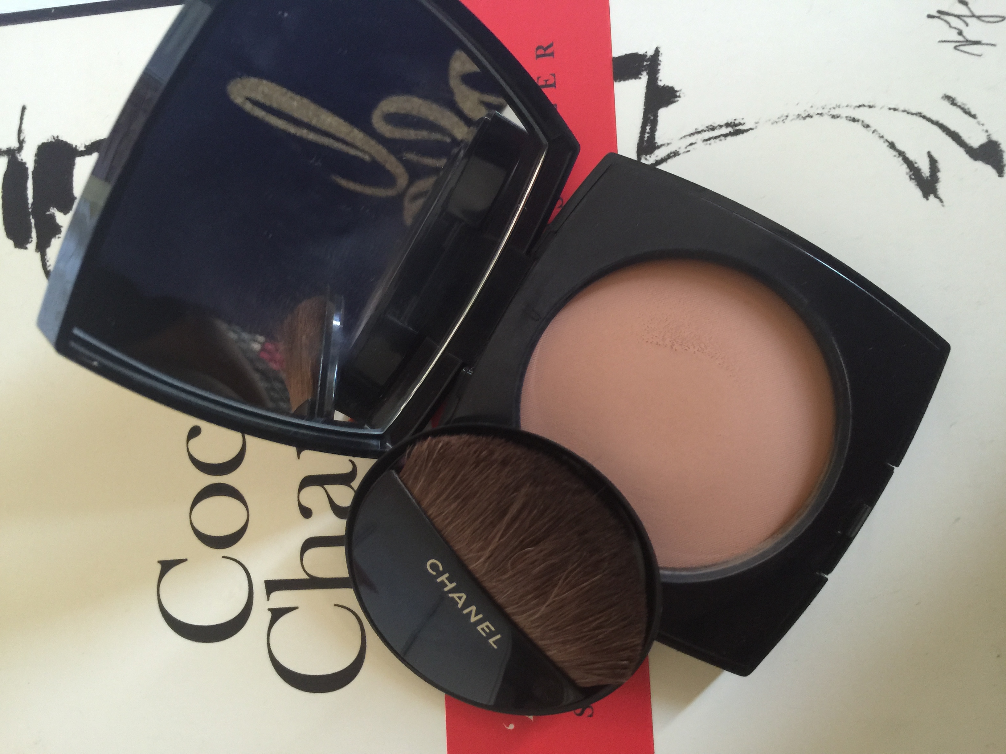 Current Loves: Dupes? Chanel Les Beiges Healthy Glow Sheer Powder